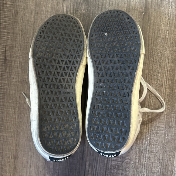 Straye Flower smile shoes - Picture 5 of 5